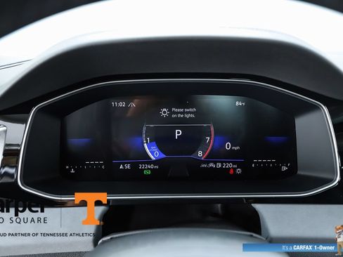 Used 2025 Volkswagen Jetta SE FWD image 27