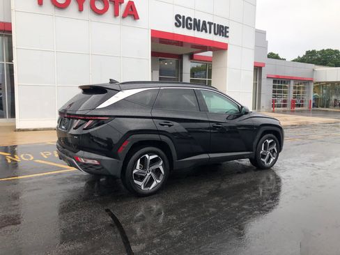 Certified 2023 Hyundai Tucson Limited AWD/4WD image 2