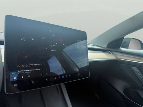 Used 2021 Tesla Model 3 Standard Range Plus RWD image 15