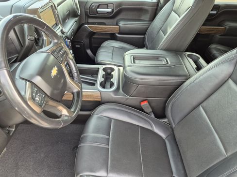 Used 2020 Chevrolet Silverado 2500 High Country w/ Technology Package image 30