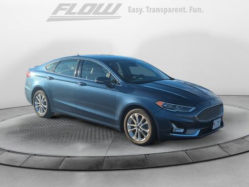 Used 2019 Ford Fusion Energi Titanium image 1