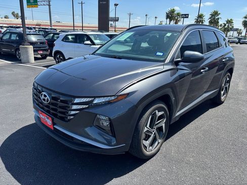 Used 2023 Hyundai Tucson SEL w/ Convenience Package FWD image 3