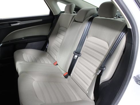 Used 2018 Ford Fusion S FWD image 19