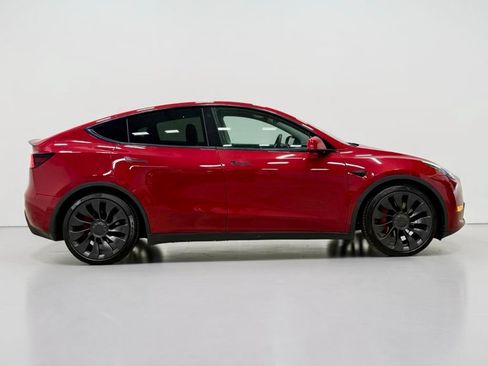 Used 2022 Tesla Model Y Performance AWD/4WD image 13