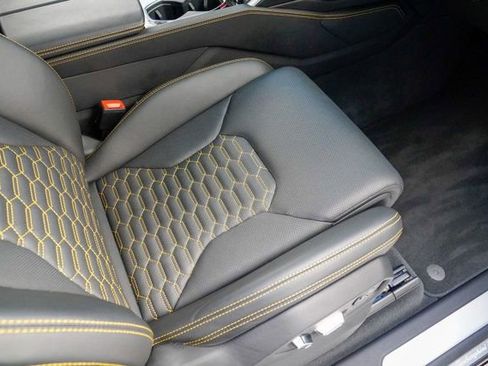 Used 2022 Lamborghini Urus image 81