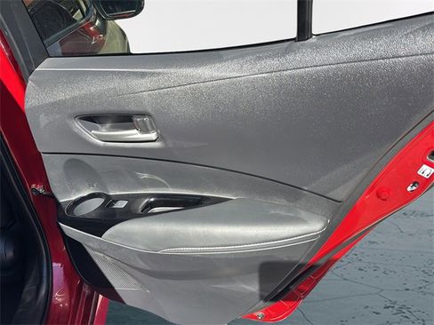 Used 2025 Toyota Corolla SE image 11