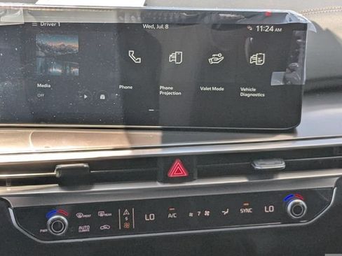 New 2026 Kia Sorento S w/ S Panoramic Sunroof Package FWD image 16