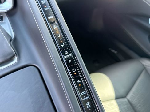 Used 2024 Chevrolet Corvette Stingray Premium Cpe w/ Z51 Performance Package image 25