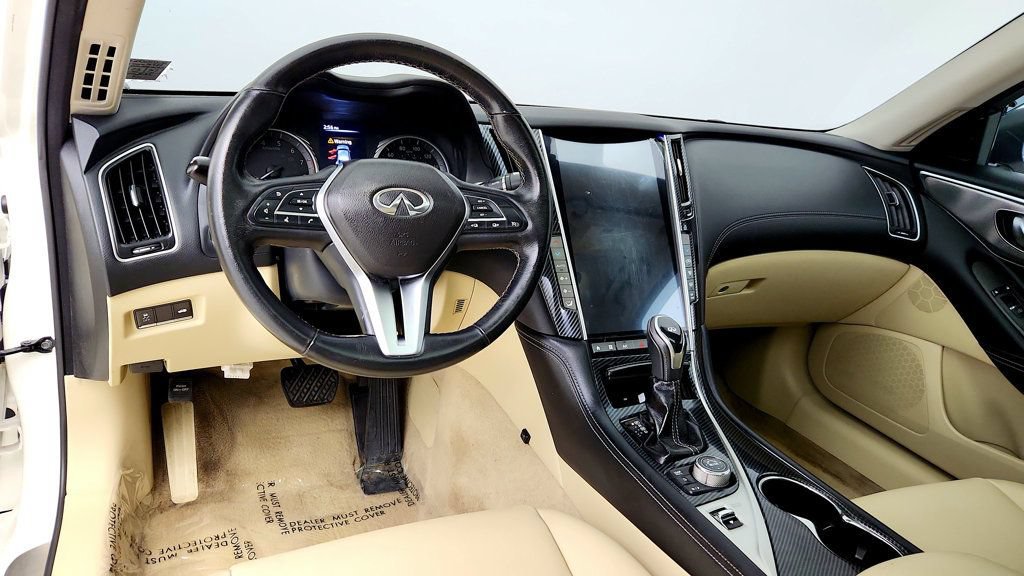 Used 2019 INFINITI Q50 Luxe w/ Essential Package (3.0T Luxe) AWD/4WD image 13