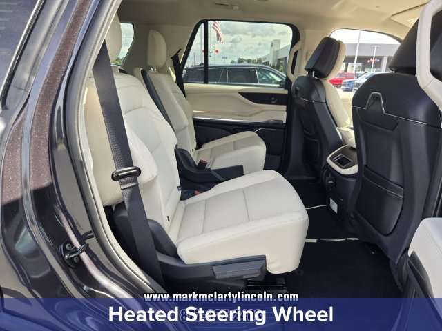 New 2027 Lincoln Navigator Premiere AWD/4WD image 15