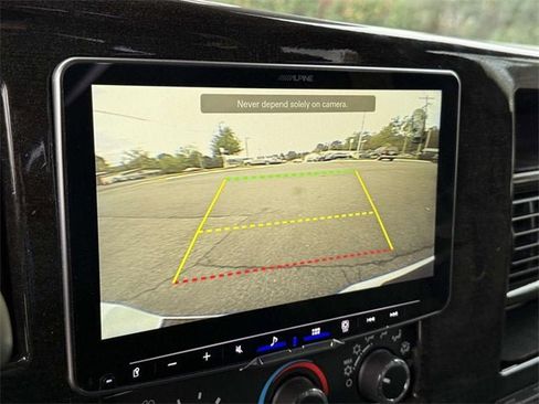 New 2025 GMC Savana 2500 Extended w/ Driver Convenience Package image 13