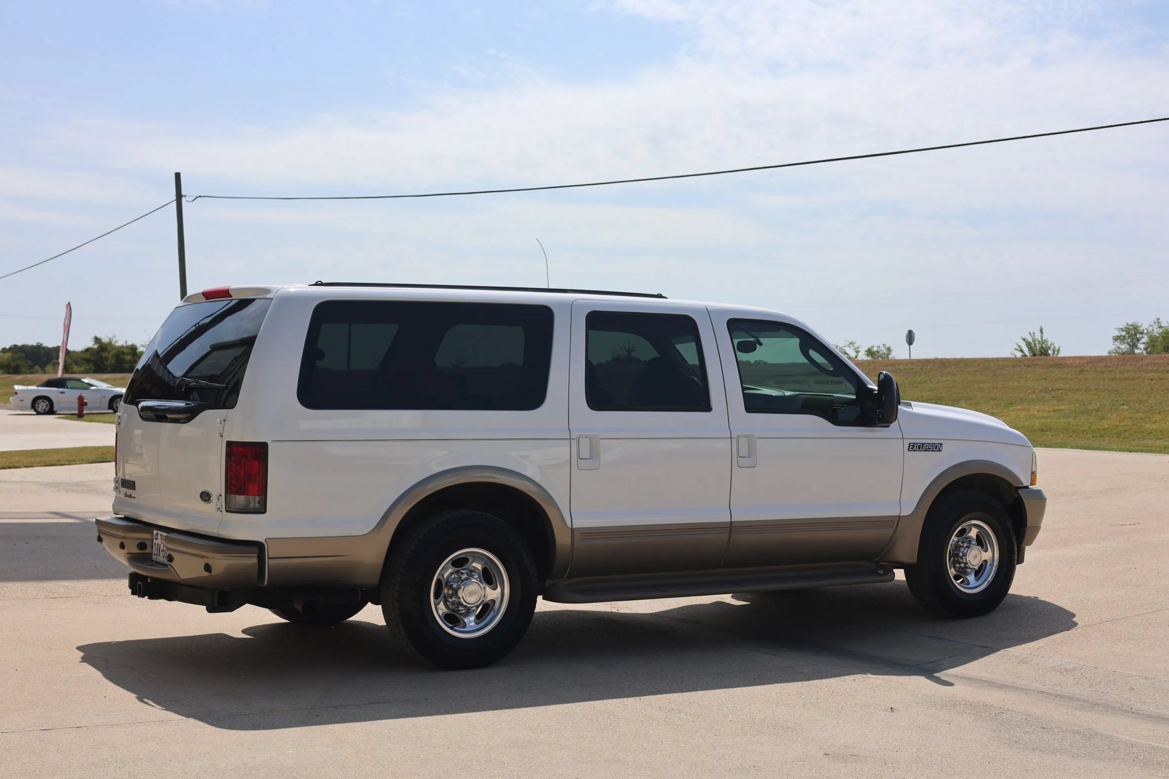 Used 2003 Ford Excursion Eddie Bauer RWD image 3