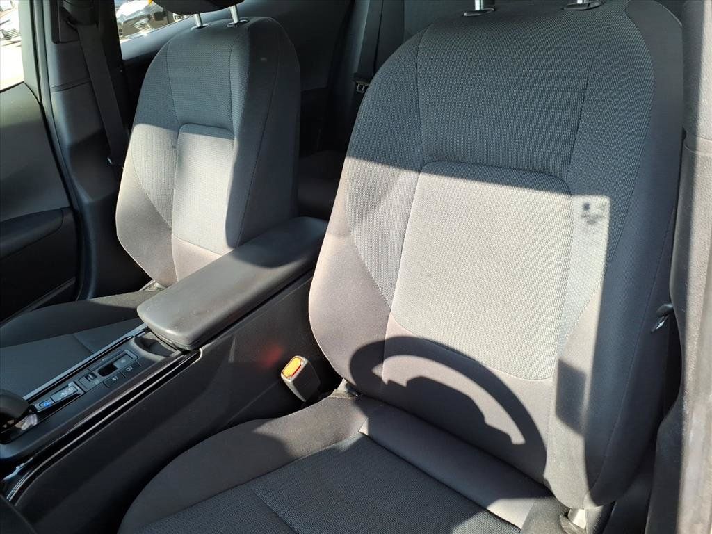 Used 2024 Toyota Prius LE FWD image 16