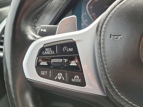 Used 2022 BMW X7 xDrive40i w/ M Sport Package image 34