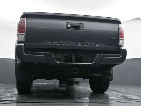Used 2022 Toyota Tacoma TRD Sport image 34