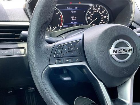 Used 2020 Nissan Altima 2.5 S FWD image 11