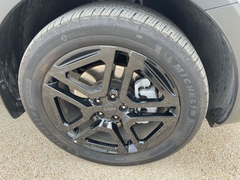 Used 2025 Kia Telluride SX X-Line AWD/4WD image 40