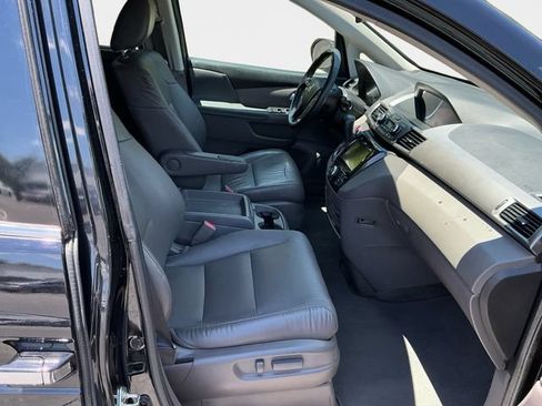 Used 2016 Honda Odyssey Touring image 16