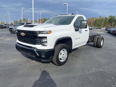 New 2026 Chevrolet Silverado 3500 W/T w/ WT Convenience Package image 6