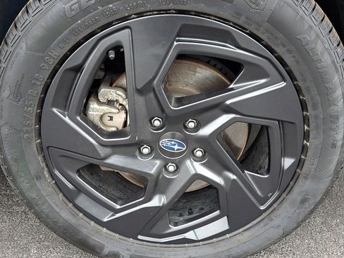 Used 2024 Subaru Crosstrek 2.5i Sport w/ Crosstrek Mirror Package image 8