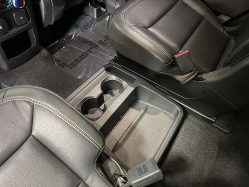 Certified 2020 Ford Explorer XLT w/ Equipment Group 202A image 11