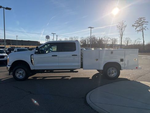 New 2026 Ford F350 XL w/ XL Chrome Package AWD/4WD image 6