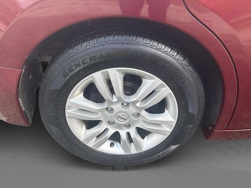 Used 2010 Nissan Altima 2.5 S w/ Convenience Pkg FWD image 23