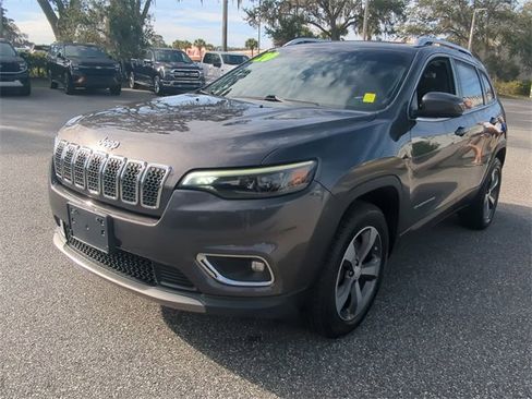 Used 2020 Jeep Cherokee Limited image 9