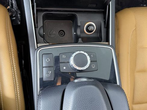 Used 2017 Mercedes-Benz E 400 Cabriolet image 33