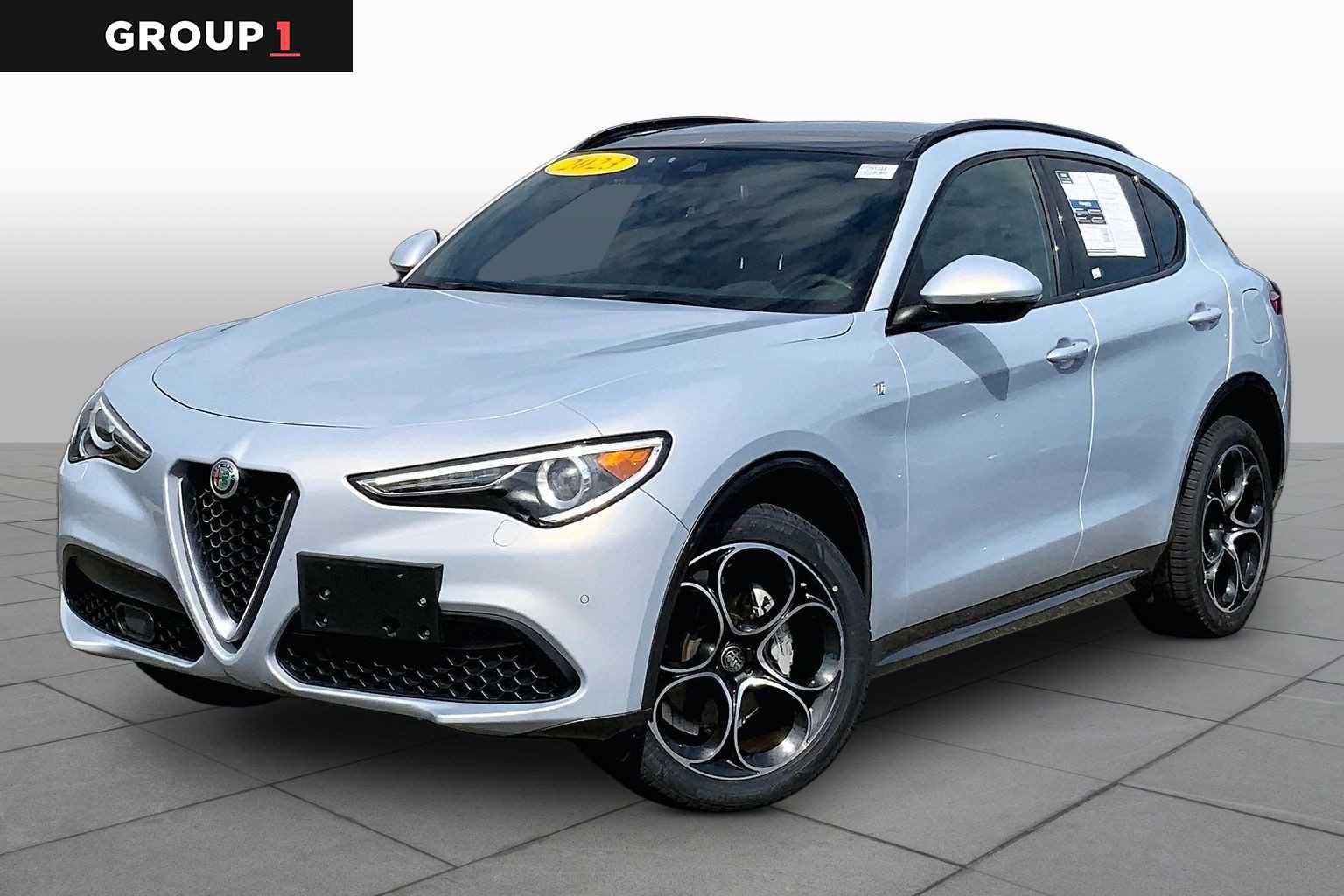Used 2023 Alfa Romeo Stelvio Ti AWD/4WD image 1