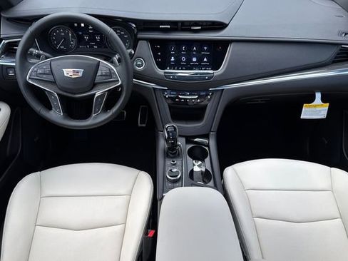 New 2026 Cadillac XT5 Sportv w/ LPO, Floor Liner Package image 13