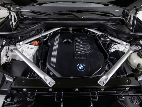 Used 2023 BMW X5 xDrive40i w/ Premium Package image 49