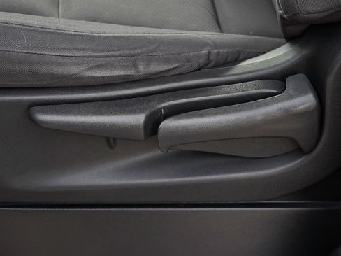 Used 2022 Nissan Frontier S w/ Technology Package image 19