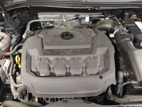 Used 2021 Volkswagen Tiguan SE R-Line image 30