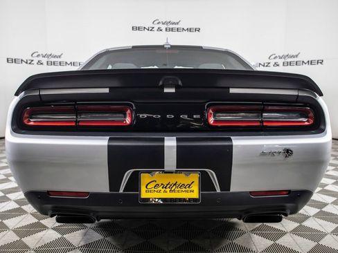 Used 2019 Dodge Challenger SRT Hellcat image 8