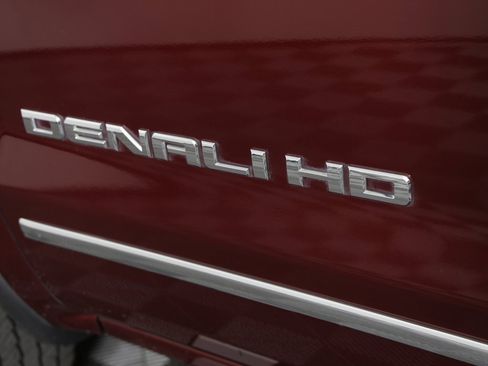 Used 2016 GMC Sierra 2500 Denali w/ Duramax Plus Package image 9