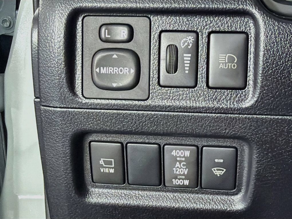 Used 2022 Toyota 4Runner TRD Off-Road Premium AWD/4WD image 15