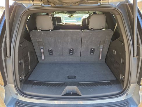 Used 2025 Chevrolet Tahoe LT image 12