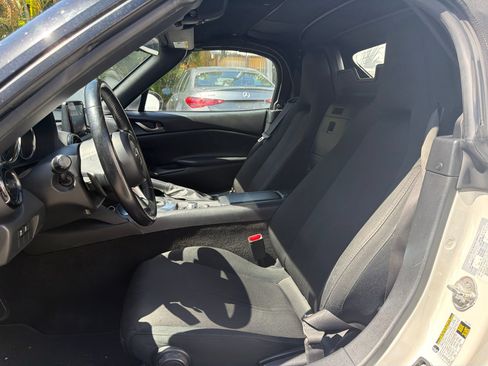 Used 2020 MAZDA MX-5 Miata Sport RWD image 15
