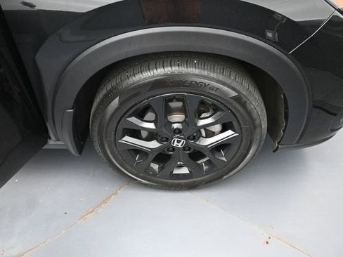Certified 2025 Honda HR-V Sport image 29