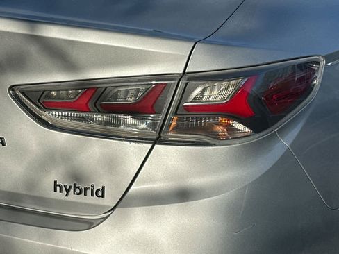 Used 2018 Hyundai Sonata Limited w/ Ultimate Package 02 FWD image 10