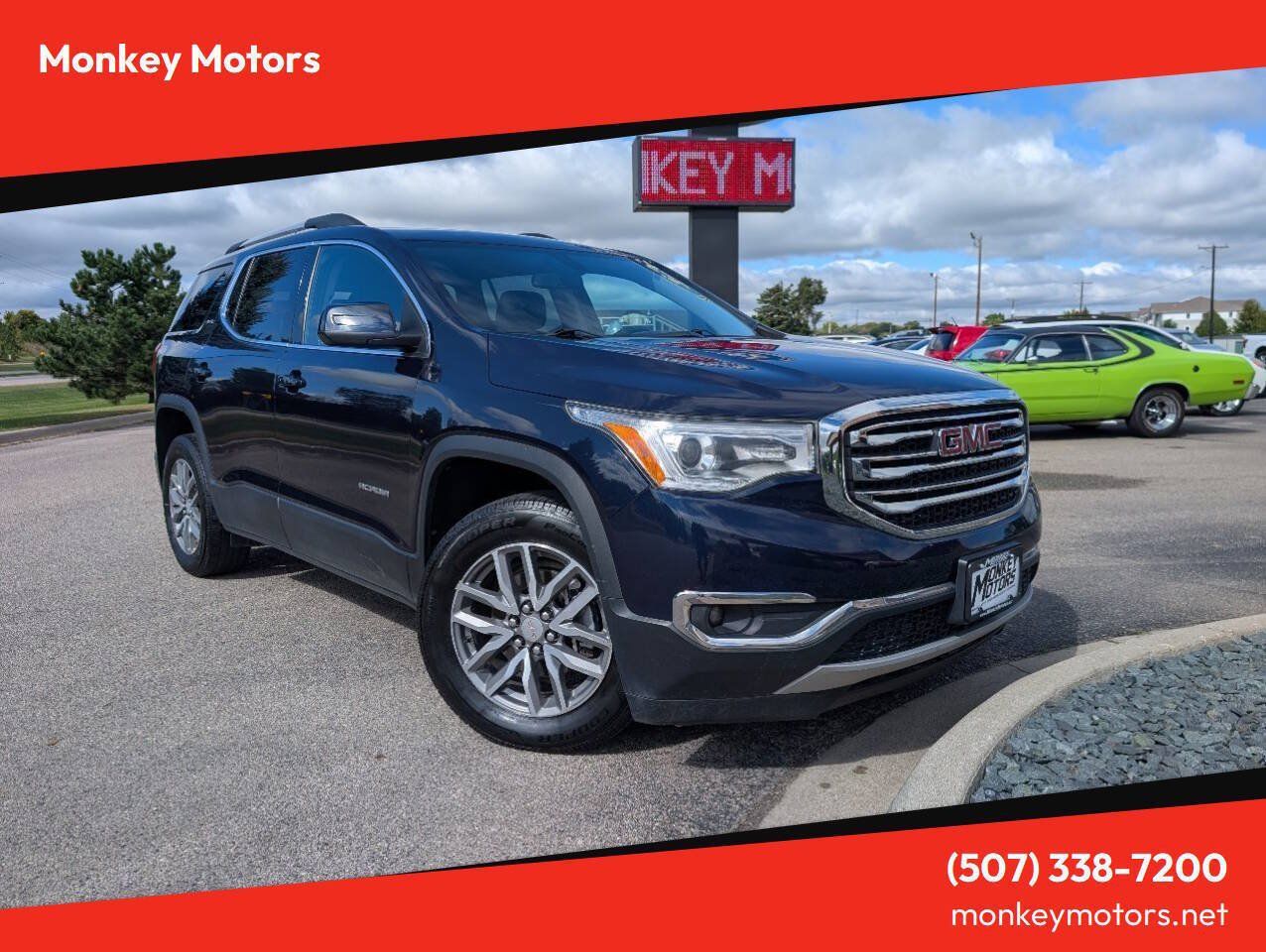 Used 2017 GMC Acadia SLE AWD/4WD image 1