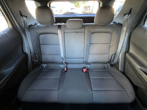 Used 2025 Chevrolet Equinox LT image 38