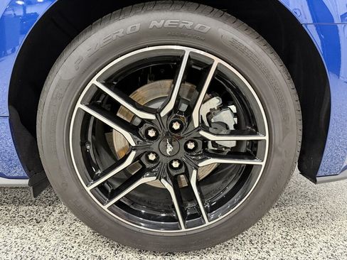 Used 2022 Ford Mustang GT Premium w/ Equipment Group 401A RWD image 25