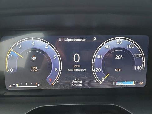 Used 2024 Jeep Grand Cherokee Altitude image 47