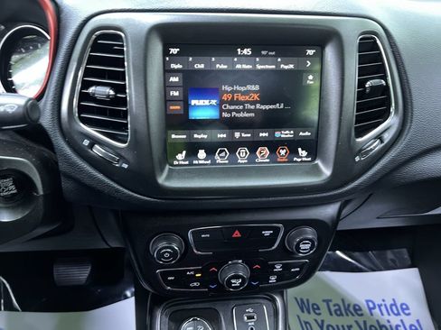 Used 2018 Jeep Compass Trailhawk w/ Cold Weather Group AWD/4WD image 22