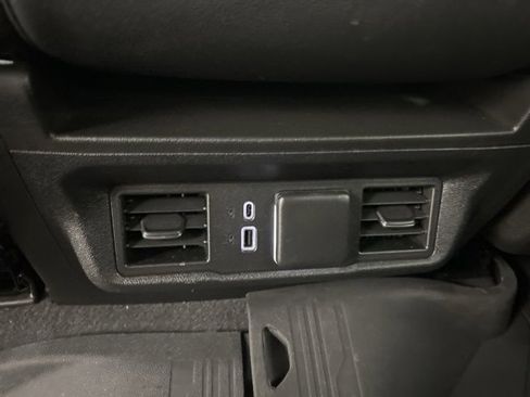Used 2022 GMC Sierra 1500 SLT image 28
