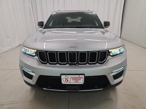 New 2025 Jeep Grand Cherokee Limited image 8