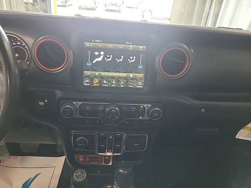 Used 2022 Jeep Gladiator Mojave w/ LED Lighting Group AWD/4WD image 11