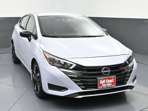 Used 2023 Nissan Versa SR w/ Trunk Package image 3